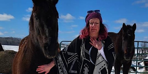 Imagen principal de Yoga with horses with Nadine Metson-Weston