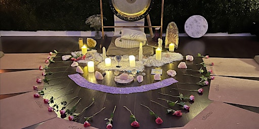 Image principale de WEDNESDAY NIGHT GUIDED MEDITATION WITH KAREN. CACAO, REIKI & CRYSTALS