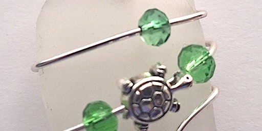 Image principale de Sea Glass Wire Wrap Necklaces with Turtle Charm