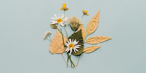 Imagem principal de June Sip and Create: Pressed Flower Botanical Art Night
