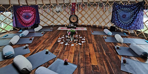 Imagem principal do evento Deep Rest - Restorative Yoga, Breathwork & Gong Healing