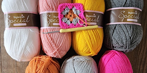 Imagem principal de Crochet For Beginners - 4 Week Course -  Giant Granny Square Blanket