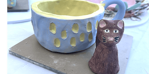 Imagem principal de Pinch and Build Clay Pot