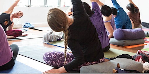 Imagem principal do evento Community Yoga Single class registration.