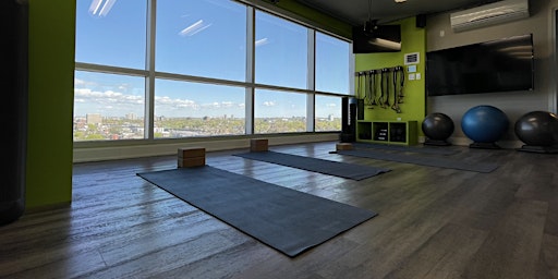Image principale de Private Rooftop Yoga with a View
