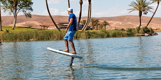 Image principale de FREE eFOIL FRIDAYS - Surf an  electric hydrofoil surfboard!