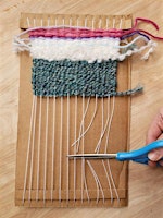 Hauptbild für Mini Weaving Workshop for Teens at Central Library