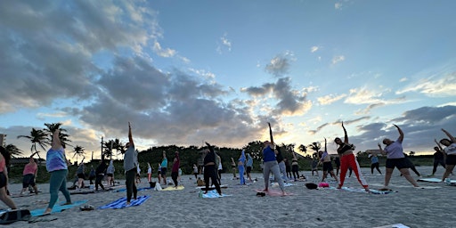 Immagine principale di Beach Yoga & Sound Bath with YogaSix Palm Beach Gardens 
