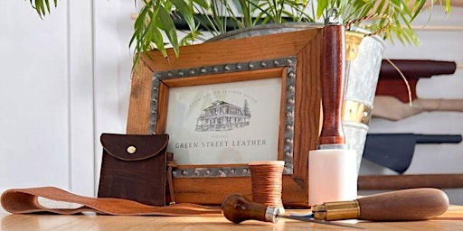 Primaire afbeelding van Artisan Leather Workshop: Crafting Your Own Card Wallet and Keychain