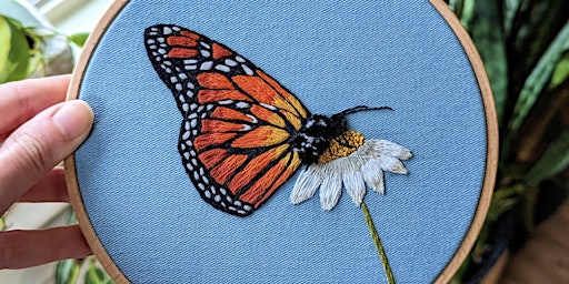 Imagen principal de Embroidery Class - Thread Painting a Butterfly