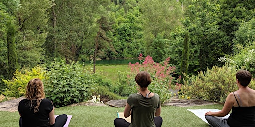 Immagine principale di Prestwich Rooted - Welcome the Day with Yoga in Nature 