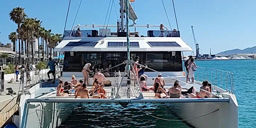 Imagem principal de Malaga - Boat Party with swimming in the sea + DJ @YeknomBlack