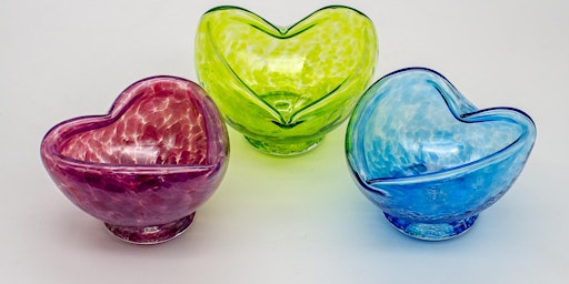 Primaire afbeelding van HEART-shaped INfinity Bowls...breathe out..breathe in. Can you believe it!!