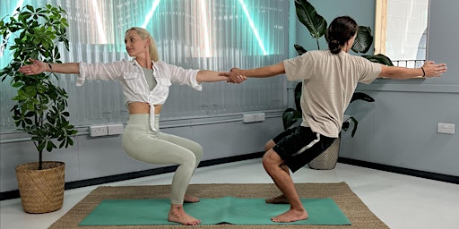 Hauptbild für Partner Yoga 75min session
