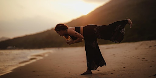 Immagine principale di Yoga Class with Karen Chiang 