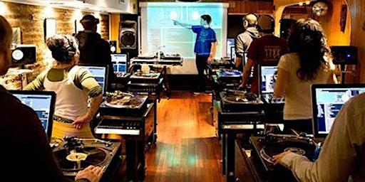 Primaire afbeelding van DJing Lesson and Spinning (Virtual)