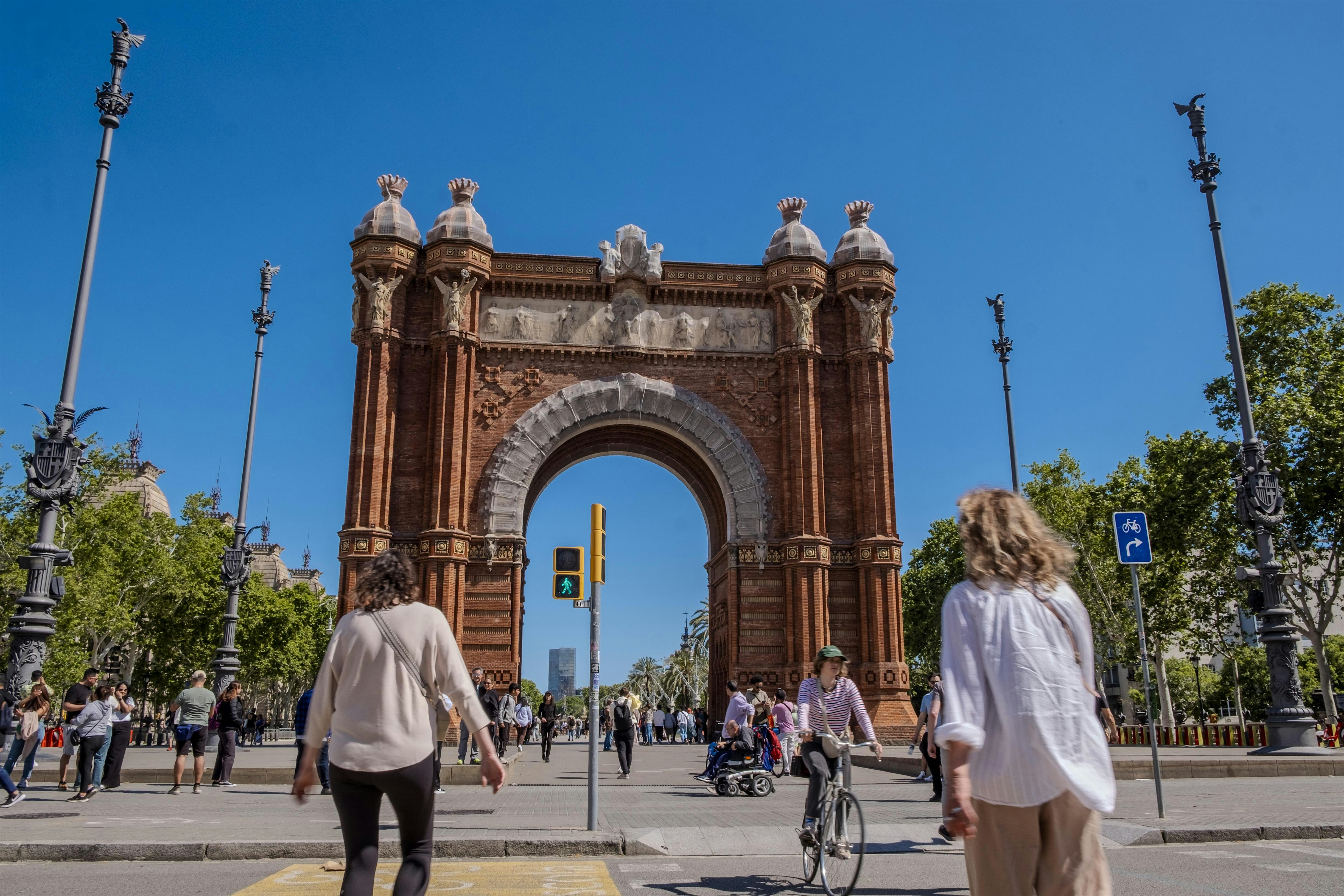 Photo Walking Tour in Barcelona's Gothic Quarter