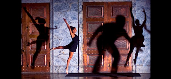 Scene in Action: Dance, Fashion, and Visual Art as Performance