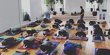 A New Year's Yoga Practice with Julian Paik primary image
