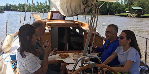 Desconecta Navegando  a vela por  el Delta con comida a bordo!