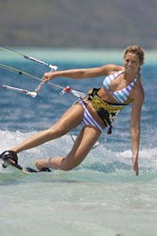Kitesurfing Introduction for Beginners and Intermediates - 2014