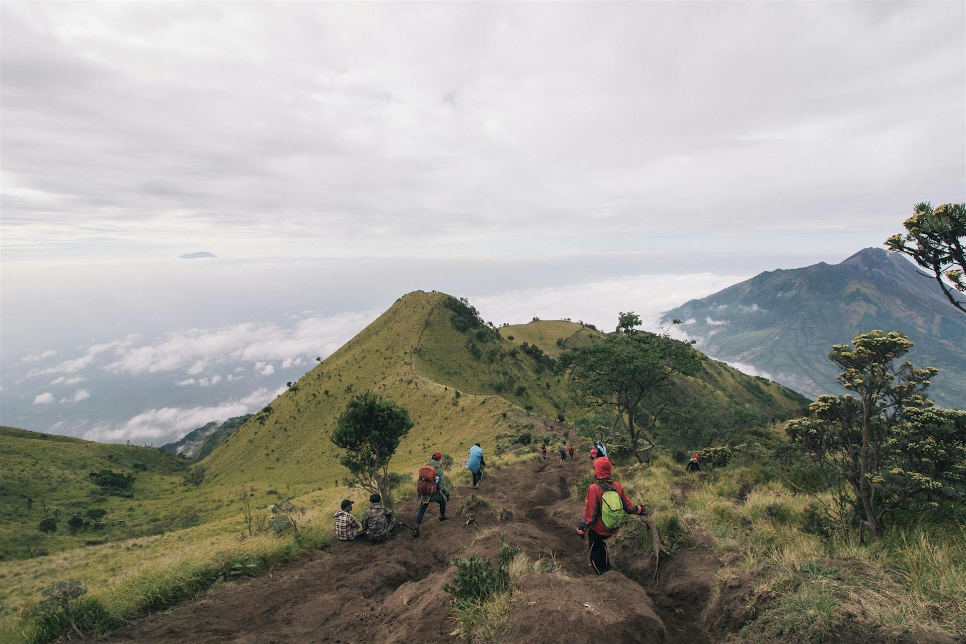 {Hiking Series} Indonesia - Mount Merbabu (3,145m) 2D1N Traverse + Camping Hike
