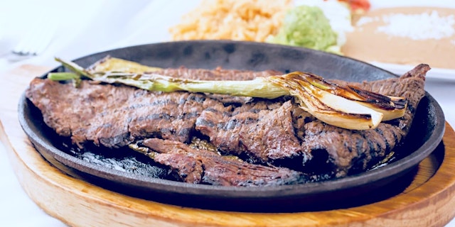 Image principale de Signature Latin Classics - Cooking Class in the Bay Area | Cozymeal™