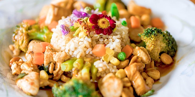 Image principale de Regional Chinese Cuisine - Team Building in Washington, D.C. | Cozymeal™
