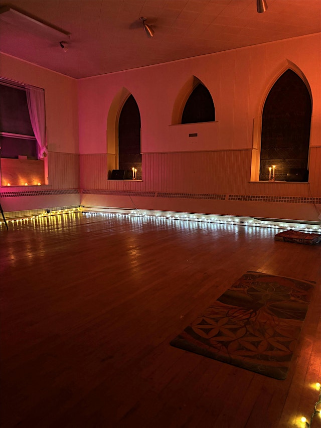 Image principale de Sparkle Space After Dark: A Conscious Movement Journey